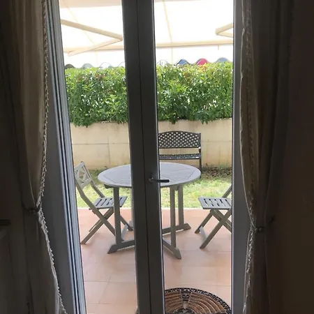 Golf Apartment *